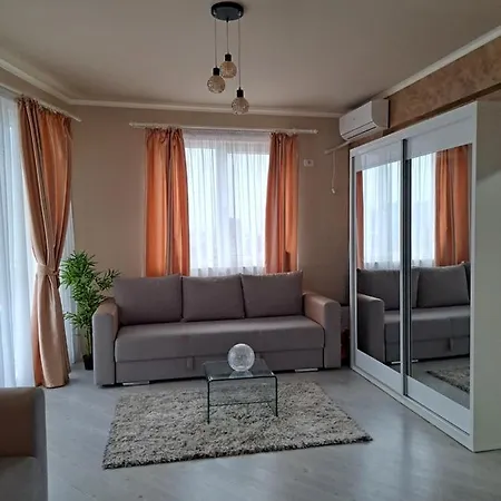Апартаменты Apartament Hanul Cu Peste Mamaia